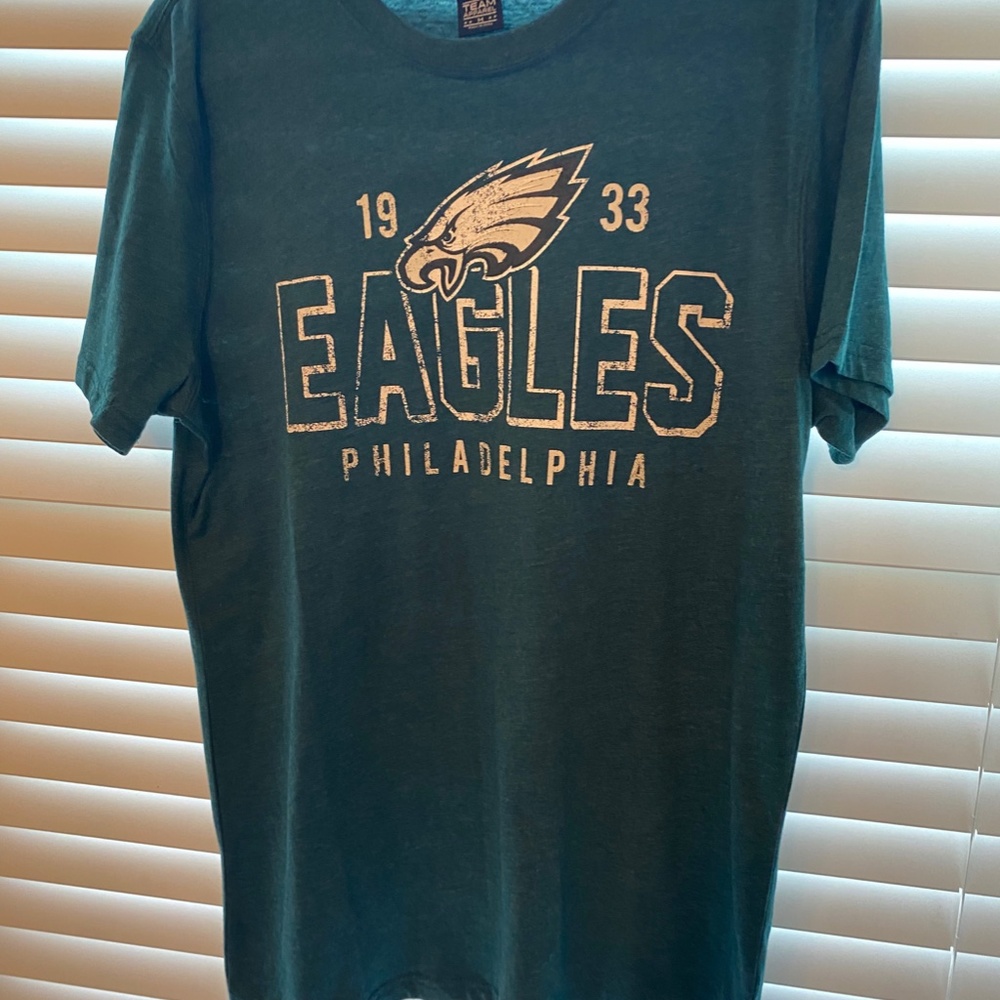 Philadelphia Eagles Logo 1933 T-Shirt Mens NWT